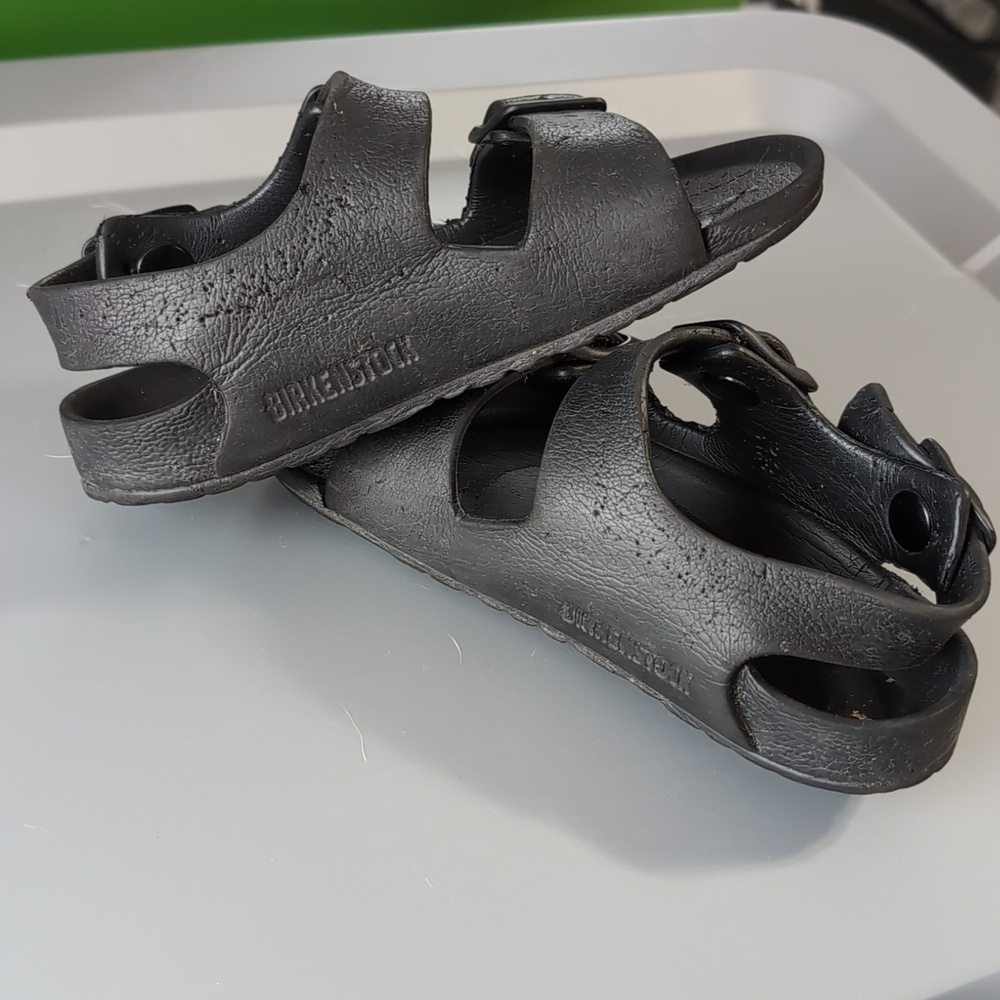 Birkenstock Milano Black Foam Sandals in Play Condition Size Kid's 8.5 - Picture 5 of 8